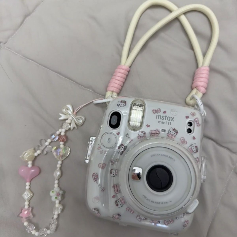 Geantă pentru Cameră Instax Mini12 - Carcasă Corduroy, Stil Geantă de Mână, Fără Căptușeală, Lansare Primăvara 2025