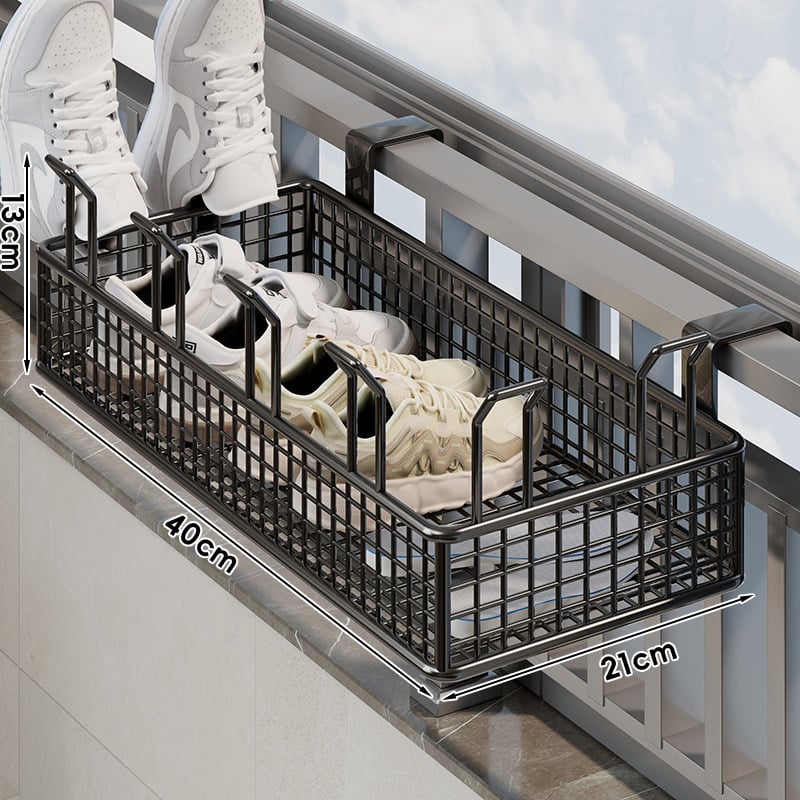 Falaszerelhető, több emeletes cipőállvány függő kosárral és védőkorláttal, fúrás nélküli telepítés