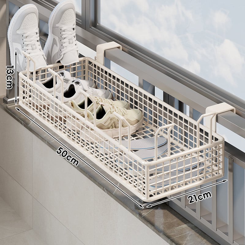 Falaszerelhető, több emeletes cipőállvány függő kosárral és védőkorláttal, fúrás nélküli telepítés