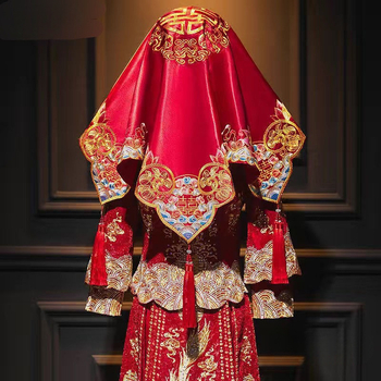 Vjenčana haljina u stilu Xiuhe s ukrašenim satenom i gazastim veoom, drevni stil