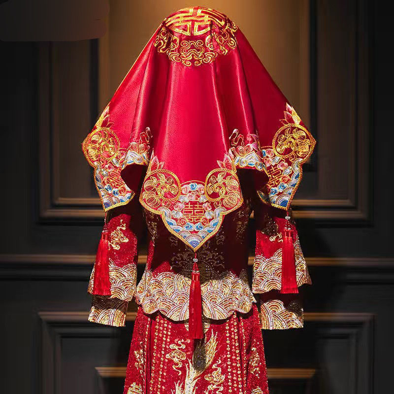 Vjenčana haljina u stilu Xiuhe s ukrašenim satenom i gazastim veoom, drevni stil