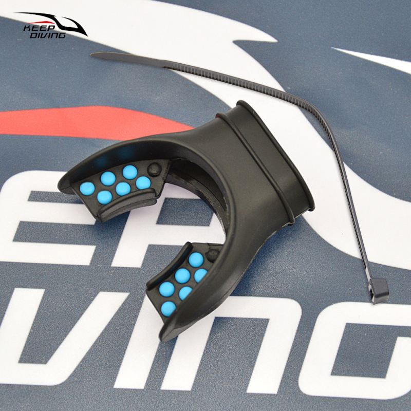 KEEP DIVING Univerzális szájrész a második fokozatú szabályozóhoz – folyékony szilikonból, merüléshez és snorkelhez