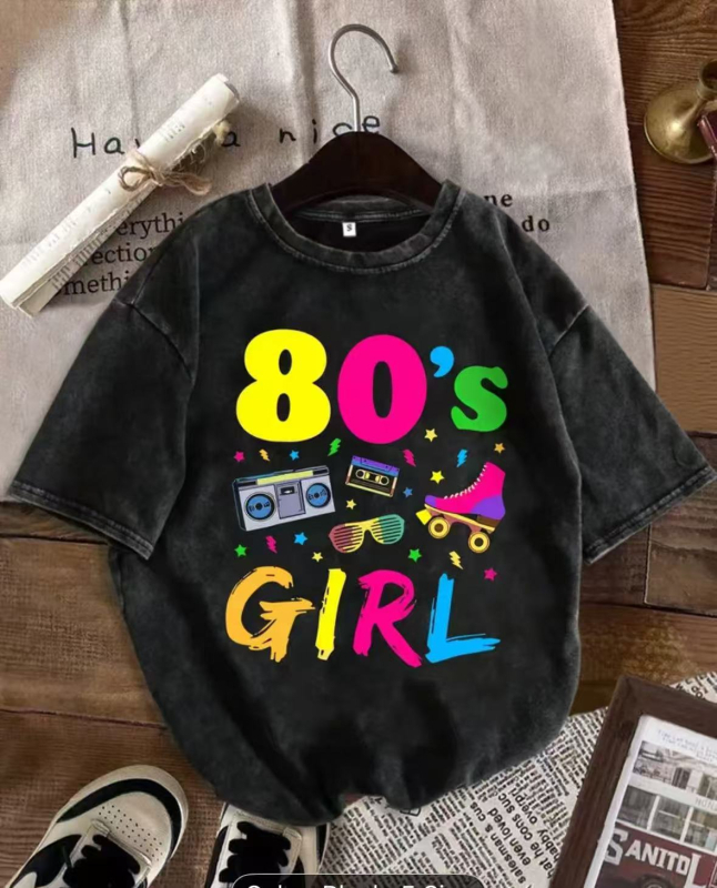 Nyomtatott pamut póló, rövid ujjú, kerek nyakú, laza szabású, középméretű hossz 65–80 cm