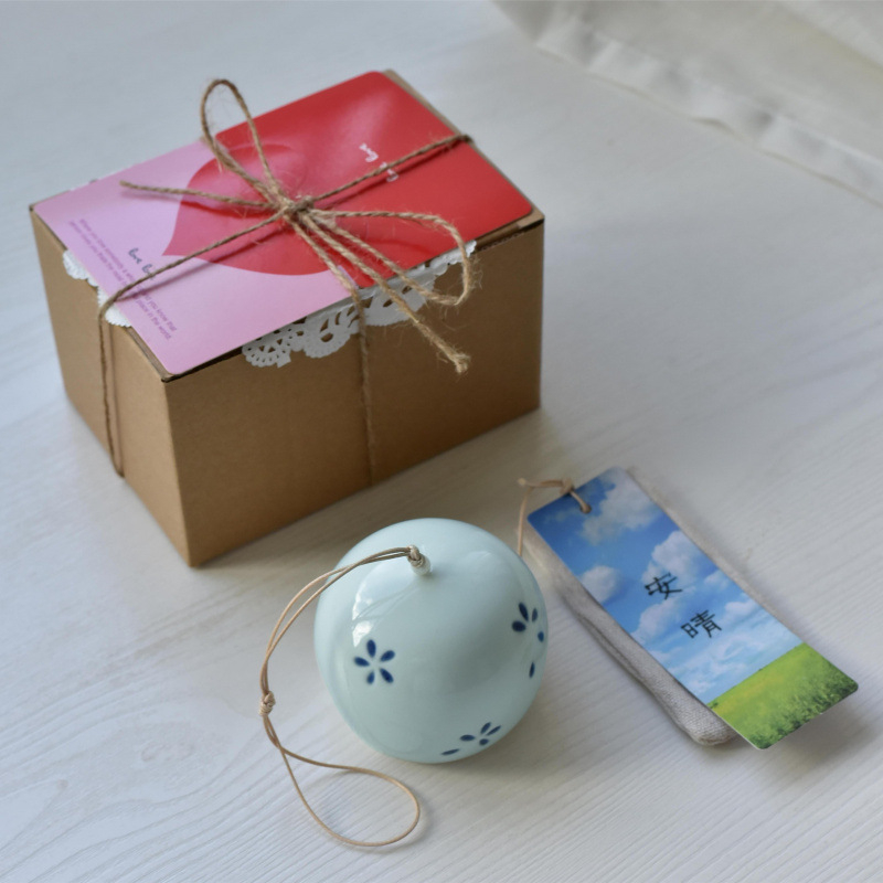 Pandantiv lucrat manual, clopot de vânt, stil japonez, simplitate modernă; Material: Alt; Brand: Unique; Categoria: Pandantiv