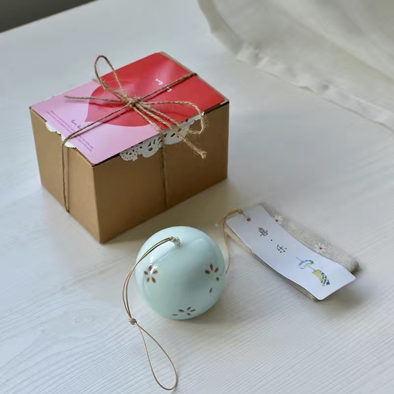 Pandantiv lucrat manual, clopot de vânt, stil japonez, simplitate modernă; Material: Alt; Brand: Unique; Categoria: Pandantiv