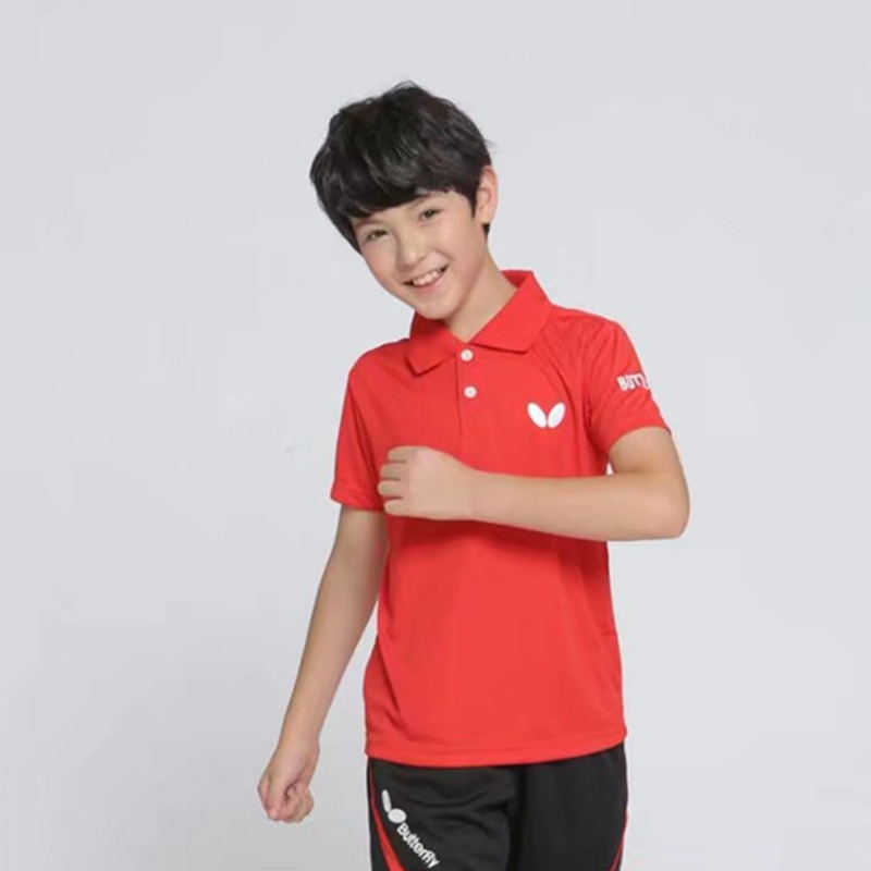 Комплект за тенис на маса за момичета – бързосъхнещ топ с къс ръкав и къси панталони, 100% полиестер; подходящ за всички сезони.