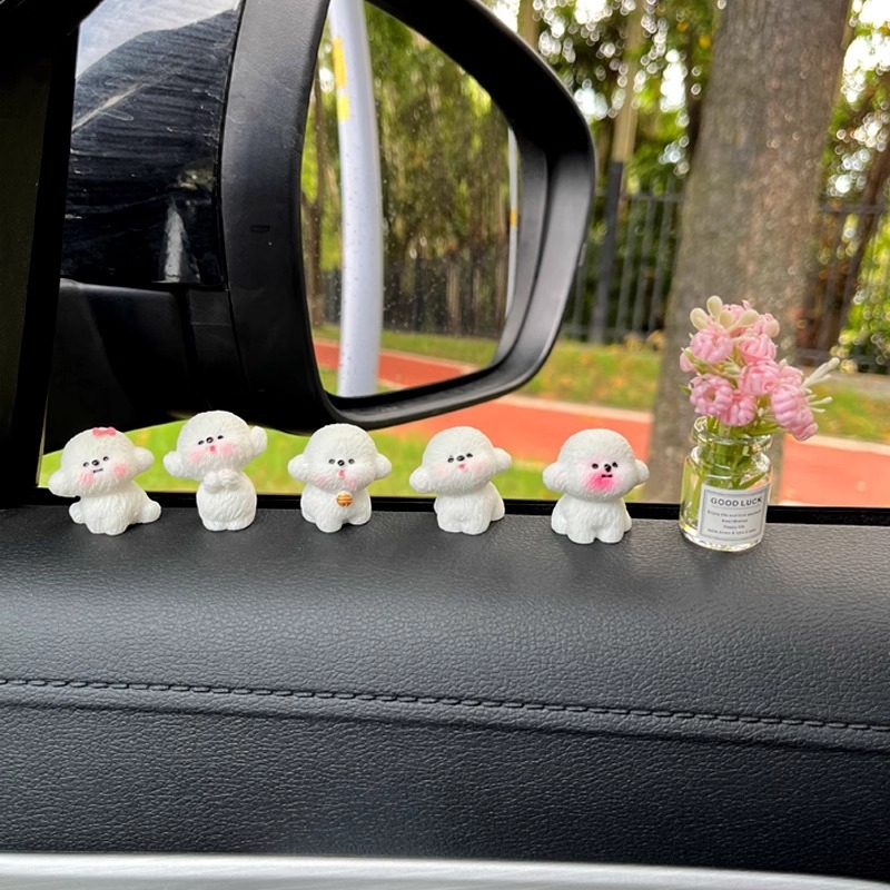 Automobilska dekorativna figura od smole, karikaturalnog stila, unutarnja dekoracija, 1 kom.