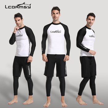 Hosszú ujjú búvárúszóruha napvédő és gyorsan száradó anyaggal (80% nylon, 20% spandex) férfiaknak