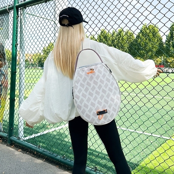 Vállon átívelő táska szabadtéri sportokra és utazásokra — nylon, kapacitás 20 L alatt, ultra Könnyű, elfér egy 8 hüvelykes laptop, légpárnás vállpánt rendszerrel