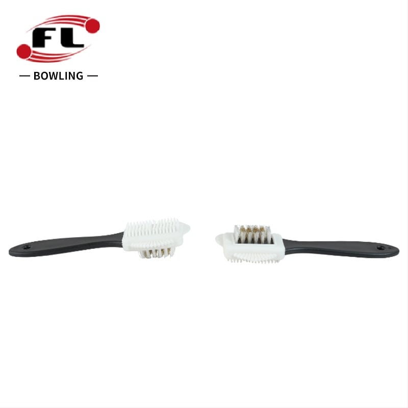 Špeciálna kefa na topánky do bowlingu – viacúčelová čistiaca a leštiaca kefa na topánky do bowlingu; materiál: páska; vhodné pre dospelých; príslušenstvo pre bowling