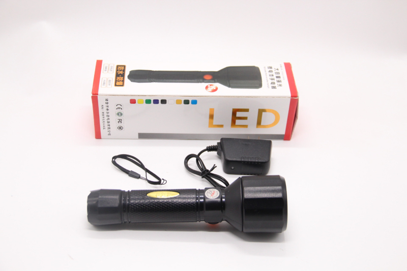 LED svjetiljka, vodootporna i otporna na eksplozije, 2600mAh, domet do 500 m, ABS kućište