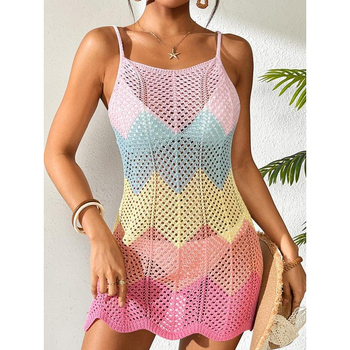 Žensko plаžno zaštitno od sunca s prorezima i kontrastnom bojom – materijal poliester; sastav polipropilen; stil: plаžno odijevanje