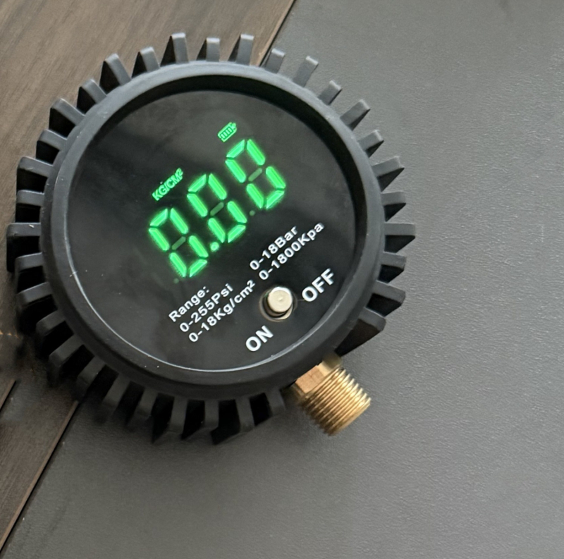 Ψηφιακός μετρητής πίεσης ελαστικών, υψηλής ακρίβειας μέτρηση PSI, μοντέλο 9703d-03, ανθεκτικό σε κραδασμούς και πτώσεις