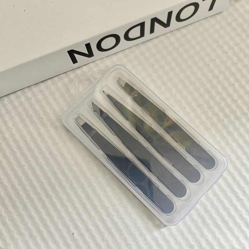 Комплект щипки за вежди и пинсета от неръждаема стомана — произход: Yangjiang; марка: Other; внос: Не