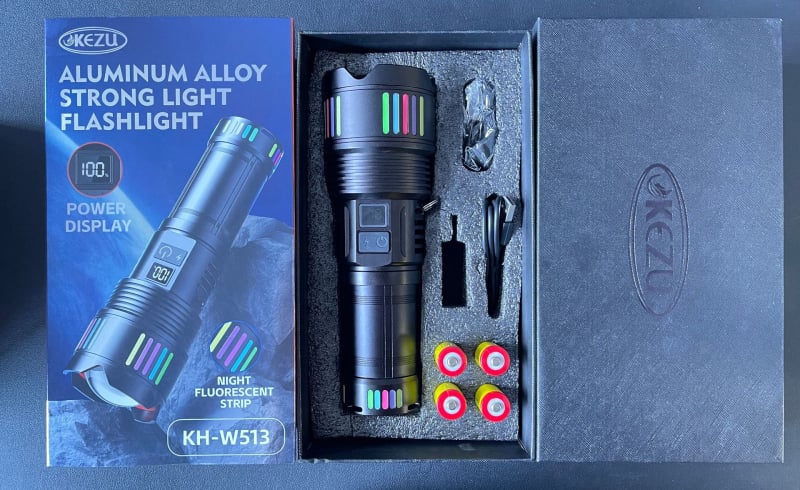 Fenar din aliaj de aluminiu, intrare Type-C, zoom telescopic, 30W, baterie 7200 mAh, rază 500 m+