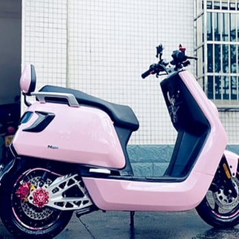 Cápa kopoltyú stílusú oldalsó szellőző dekor autóhoz, ABS anyag + dupla ragasztó; szimulált oldalsó légcsatorna; univerzális kompatibilitás