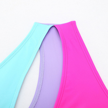 Дамски еднопарчен бански костюм, без гръб, халтер на врата, стегнат силует, панелен дизайн, с метална опора, подплата нейлон с 20% еластан