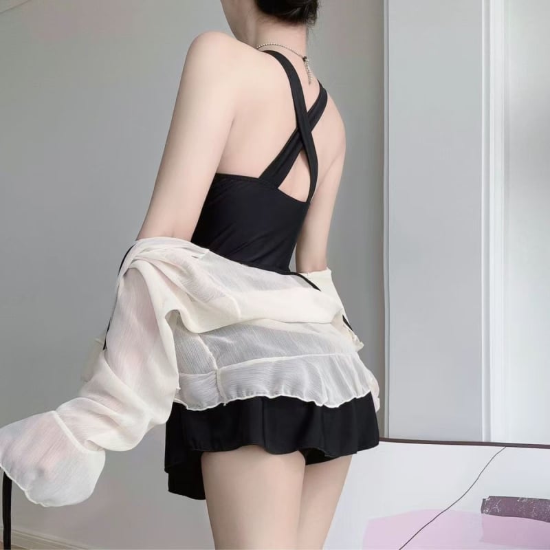 Női egyrészes fürdőruha, magas derekú, hosszú ujjú, mellszívó párnával, Milk Silk anyag