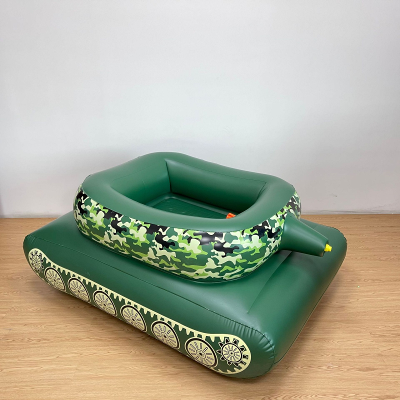 Joc cu tank de apă: luptă cu pistol de apă — Material: PVC ecologic; Brand: HM; Categoria: Altele