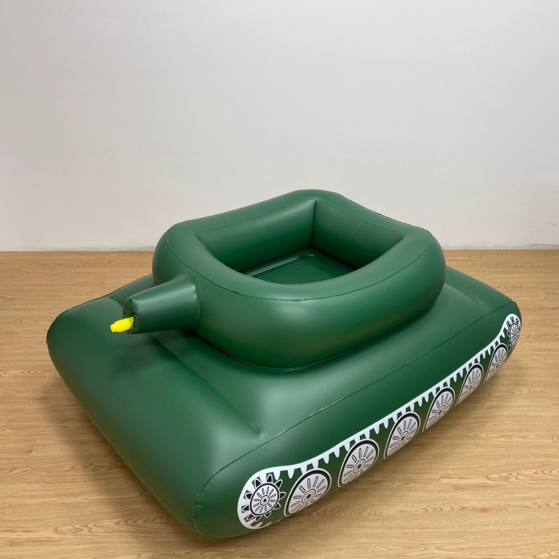 Joc cu tank de apă: luptă cu pistol de apă — Material: PVC ecologic; Brand: HM; Categoria: Altele