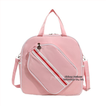 Line South tenisová taška – nepremokavá, prispôsobiteľná, vhodná pre badminton, tenis a ďalšie hry s loptou.