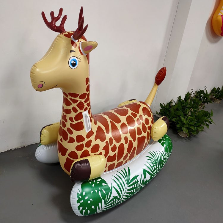 Naduvani ljuljački stol s jednorogom i naduvani dinosaurus-vozić za djecu – PVC, Strong Exhibition