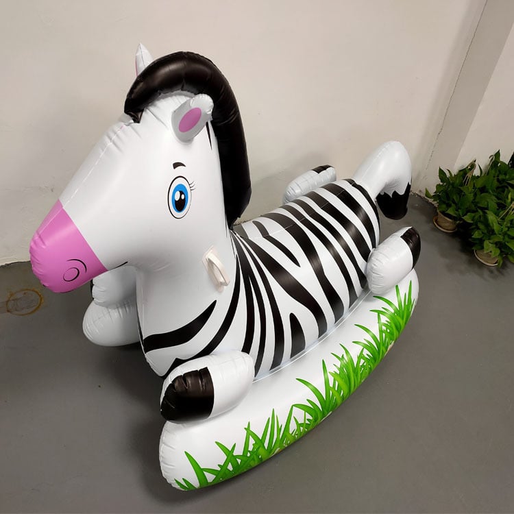 Naduvani ljuljački stol s jednorogom i naduvani dinosaurus-vozić za djecu – PVC, Strong Exhibition
