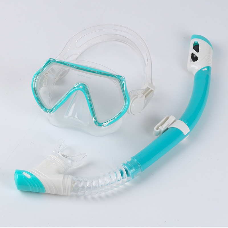 Dječji set maske za ronjenje i šnorkla — potpuno suhi šnorkel, HD leće, anti-fog; materijali: kaljeno staklo, silikon, PC; uzrast 5–10 godina; podesiva kopča