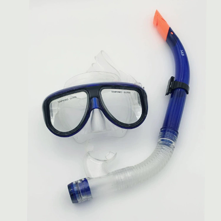 Snorkeling set s maskom za ronjenje i dihalnom cijevi, PVC materijal, Lips S & D, prozirne podvodne leće