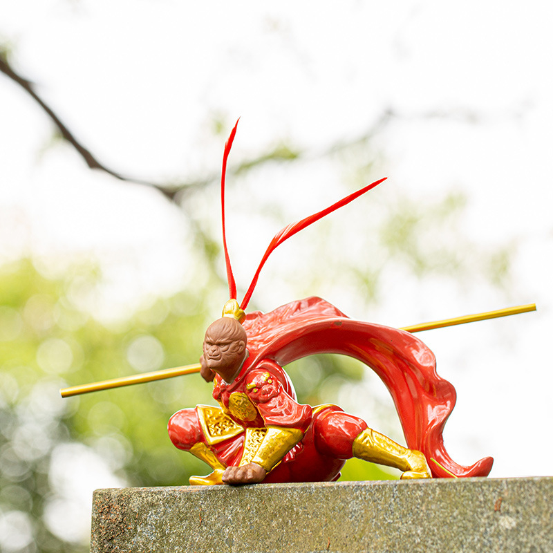 Автомобилен декоративен елемент – Monkey King керамична фигура, ретро стил за интериор (Материал: керамика • Стил: ретро • Дизайн: Monkey King • Марка: Poly-shun margin • Функция: декорация)