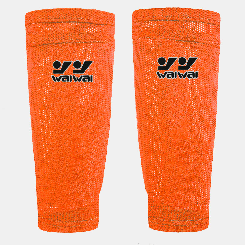 Strong Футболен протектор за долен крак – двойнослойна дишаща EVA вложка, лека PP конструкция