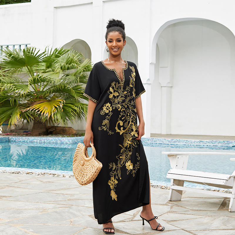Rochie de plajă brodată din viscoză cu acoperire în stil robă; căptușeală din bumbac, 100% bumbac, greutate material: 240 g/m²