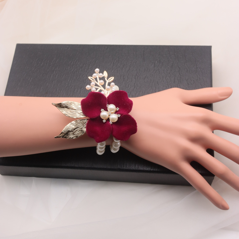 Családi esküvői gomblyukcsokor-készlet — teljes készlet a vőlegénynek, a menyasszonynak és a szülőknek, esküvői kiegészítők, Cikkszám F978H6MHMM98S5, Csomagolás: Szokásos