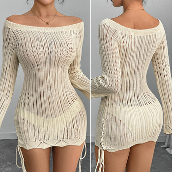 Egy vállas kötött ruha tengerparti nyaraláshoz, karcsú fazon hosszú ujjú, átlátszó rész; toppal zsinóros kivitel (Poliészter; Poliészter rost; 100%; 252 g; bélés: poliészter 100%)