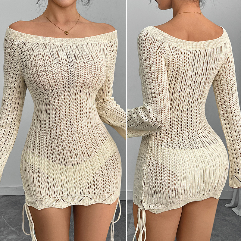 Egy vállas kötött ruha tengerparti nyaraláshoz, karcsú fazon hosszú ujjú, átlátszó rész; toppal zsinóros kivitel (Poliészter; Poliészter rost; 100%; 252 g; bélés: poliészter 100%)