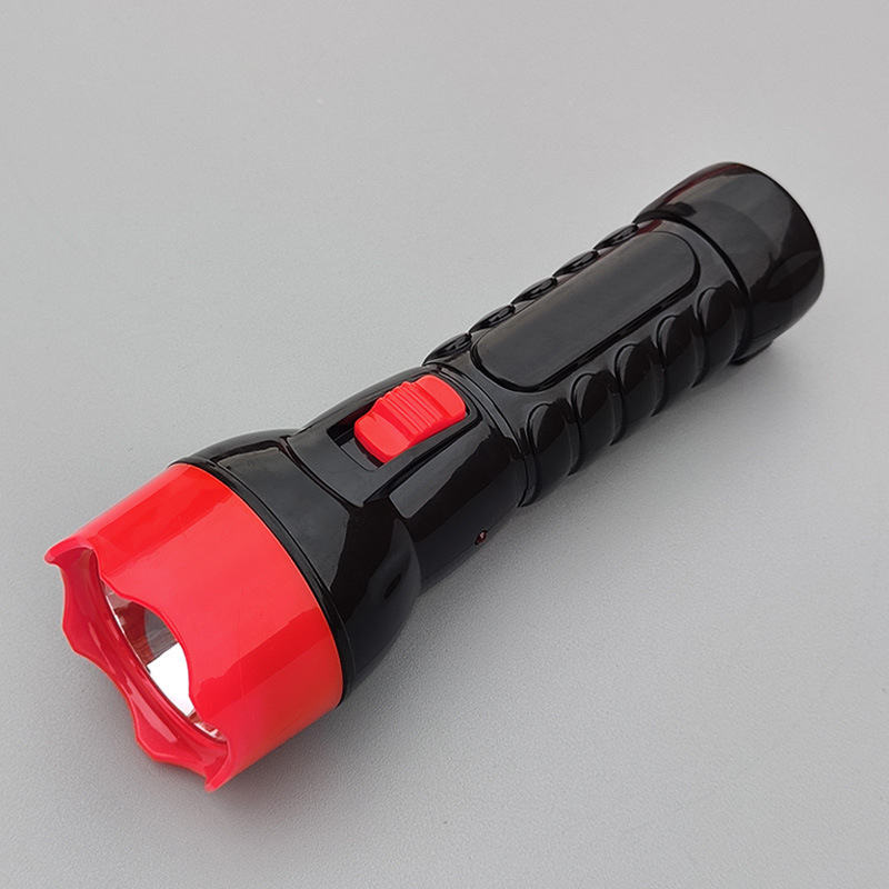 Könnyen hordozható, újra tölthető LED zseblámpa kültéri használatra – 1W, 400mAh, 50–100 m hatótávolság, 5 órás üzemidő