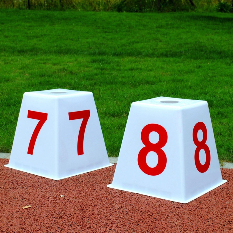 Kvadratni označivači staza za atletiku, brojevi 1–8