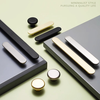 Gardrób ajtó hosszú kilincs, Light Luxury stílus, cinkötvözet anyag, die casting, modell 8074