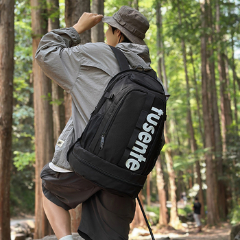 Uniszex nagy kapacitású kültéri sporttáska tarpaulin anyagból, nylon bélés, légpárnás vállöv, street style; alkalmas Tenisz, Badminton, Jóga, Búvárkodás, Hegymászás, Túrázás