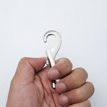 Két végű karabiner rugós gyorskioldó zármechanizmussal – cinkötvözet, hegymászáshoz és búvárkodáshoz, modell STK, márka Yiheng hardware