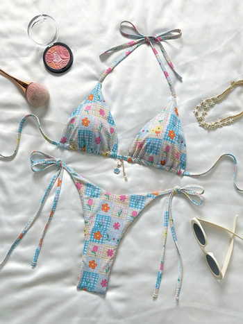 Egyrészes fürdőruha, bikini-stílusú fazon, virág mintás, mellepad, poliészter anyag