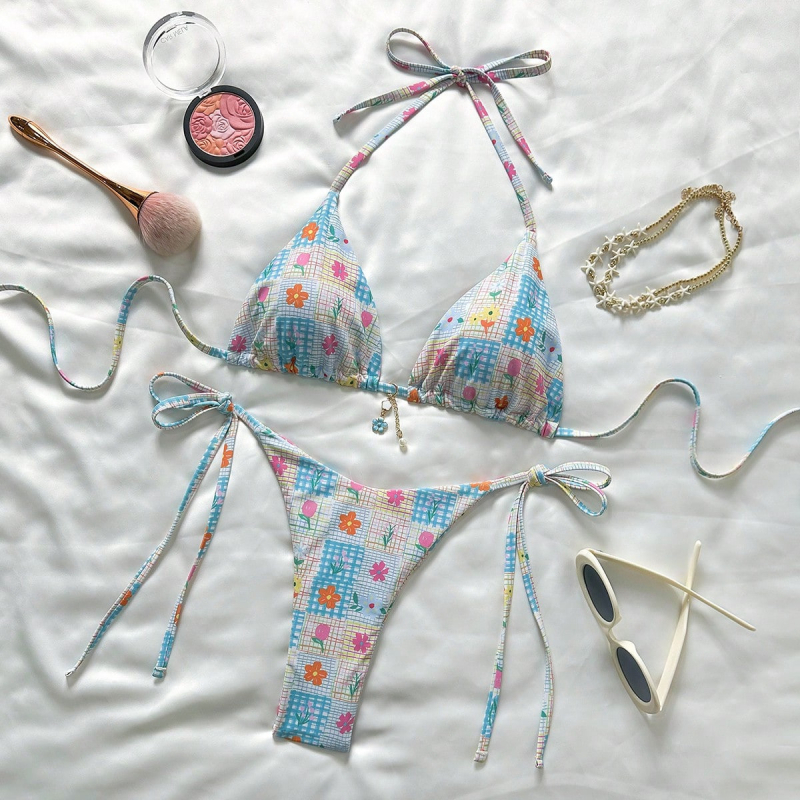 Egyrészes fürdőruha, bikini-stílusú fazon, virág mintás, mellepad, poliészter anyag