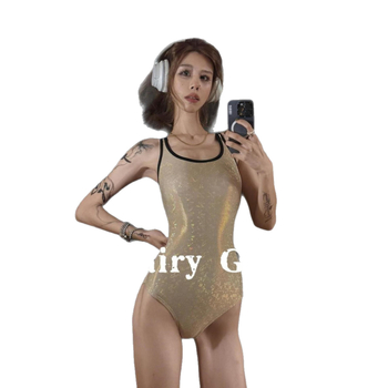 Женски цял купальник за състезания със подплънки в гърдите, без ръкави, полиестер/еластан 82%/18%, подплата 95% полиестер/5% спандекс, еднотонен дизайн