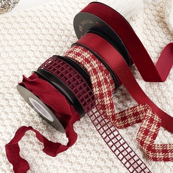 Hajkiegészítő szalaggal és virágcsokorral – téli kiadás, Újév ajándékdoboz