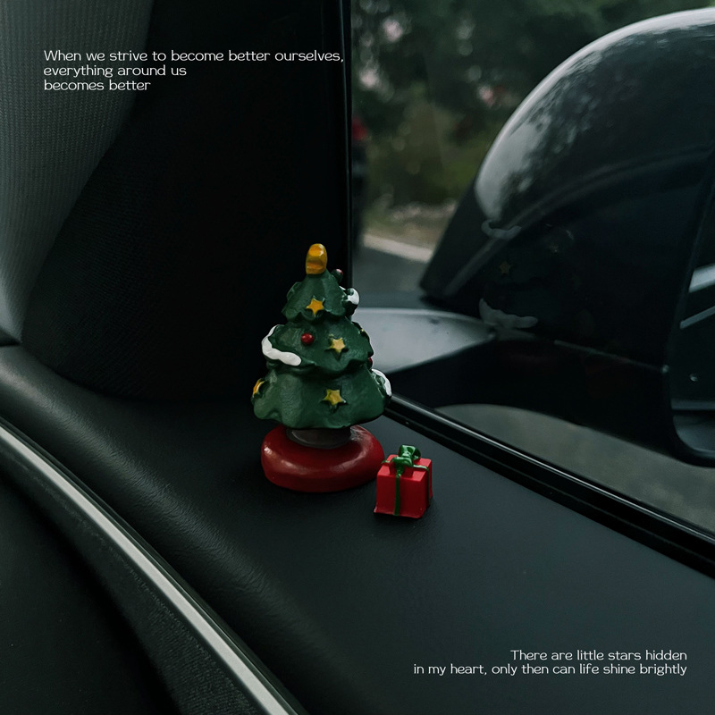 Смолено автомобилно интериорно украшение за централна конзола – лек лукс стил, симпатично мини коледно украшение