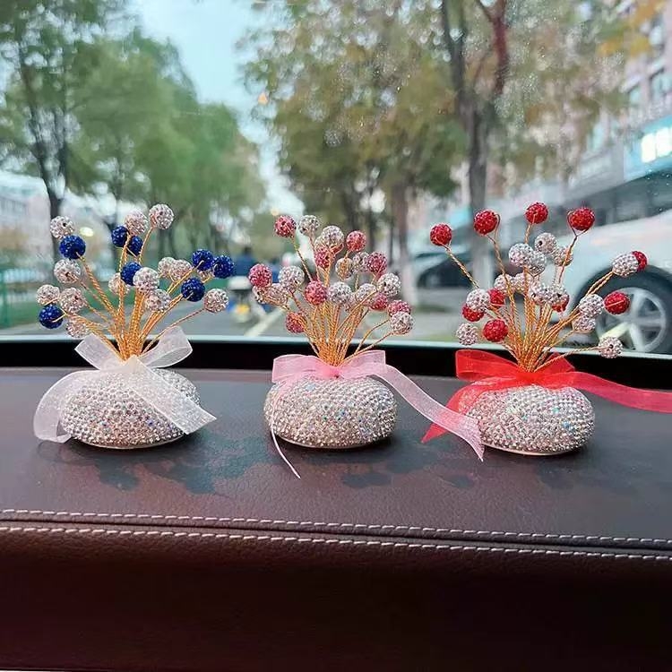 Диамантена украса за автомобилен интериор – централна конзола, модерен стил, декоративна функция, материал Point drill, тегло 100 g