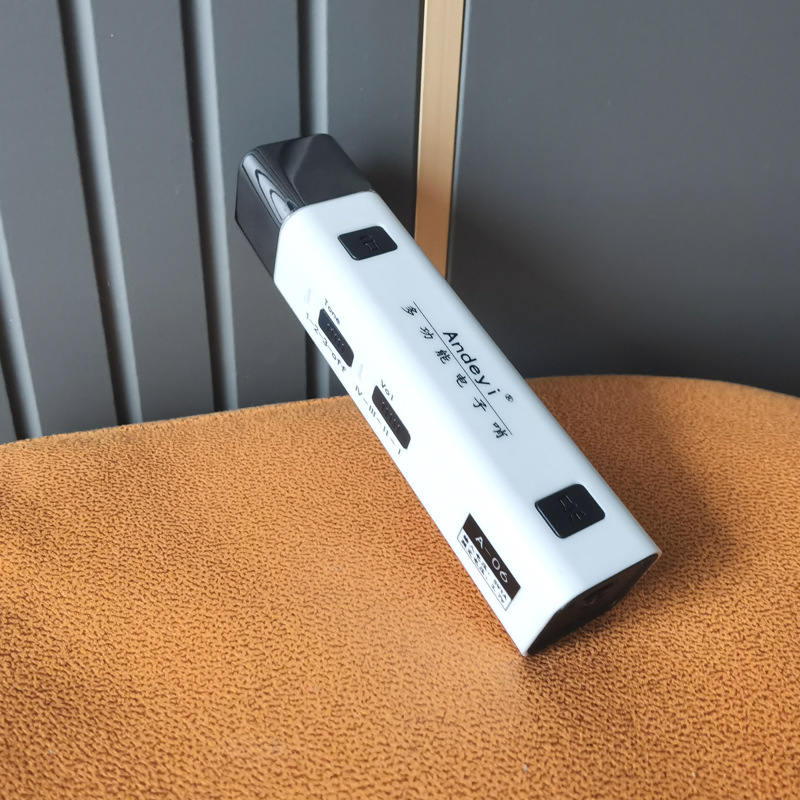 Σφυρίχτρα υψηλής έντασης, επαναφορτιζόμενη και με φακό, για διαχείριση κυκλοφορίας, εκπαίδευση κατοικίδιων και διαιτησία (ABS, 27.5×27.5×128 mm)