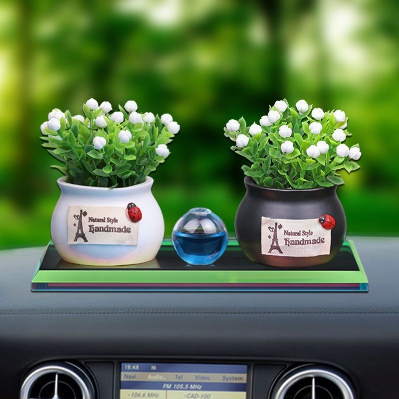 Автомобилен кристален държач за парфюм – модерен стил, кристален материал, декоративна функция