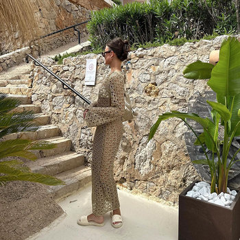 Rochie de plajă pentru acoperire bikini – tricotată, model decupat în spate, bretele, mâneci lungi, rochie lungă; material: amestec de bumbac, căptușeală 100% poliester; greutate 200 g; marcă Xanyee/Cicada