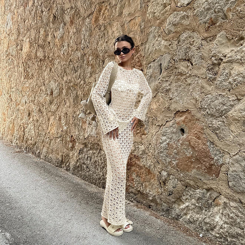 Rochie de plajă pentru acoperire bikini – tricotată, model decupat în spate, bretele, mâneci lungi, rochie lungă; material: amestec de bumbac, căptușeală 100% poliester; greutate 200 g; marcă Xanyee/Cicada